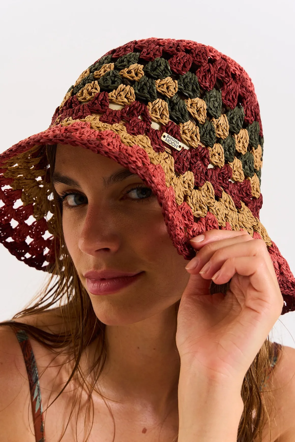 CHAPEAU Rose FERNANDO LOEVA