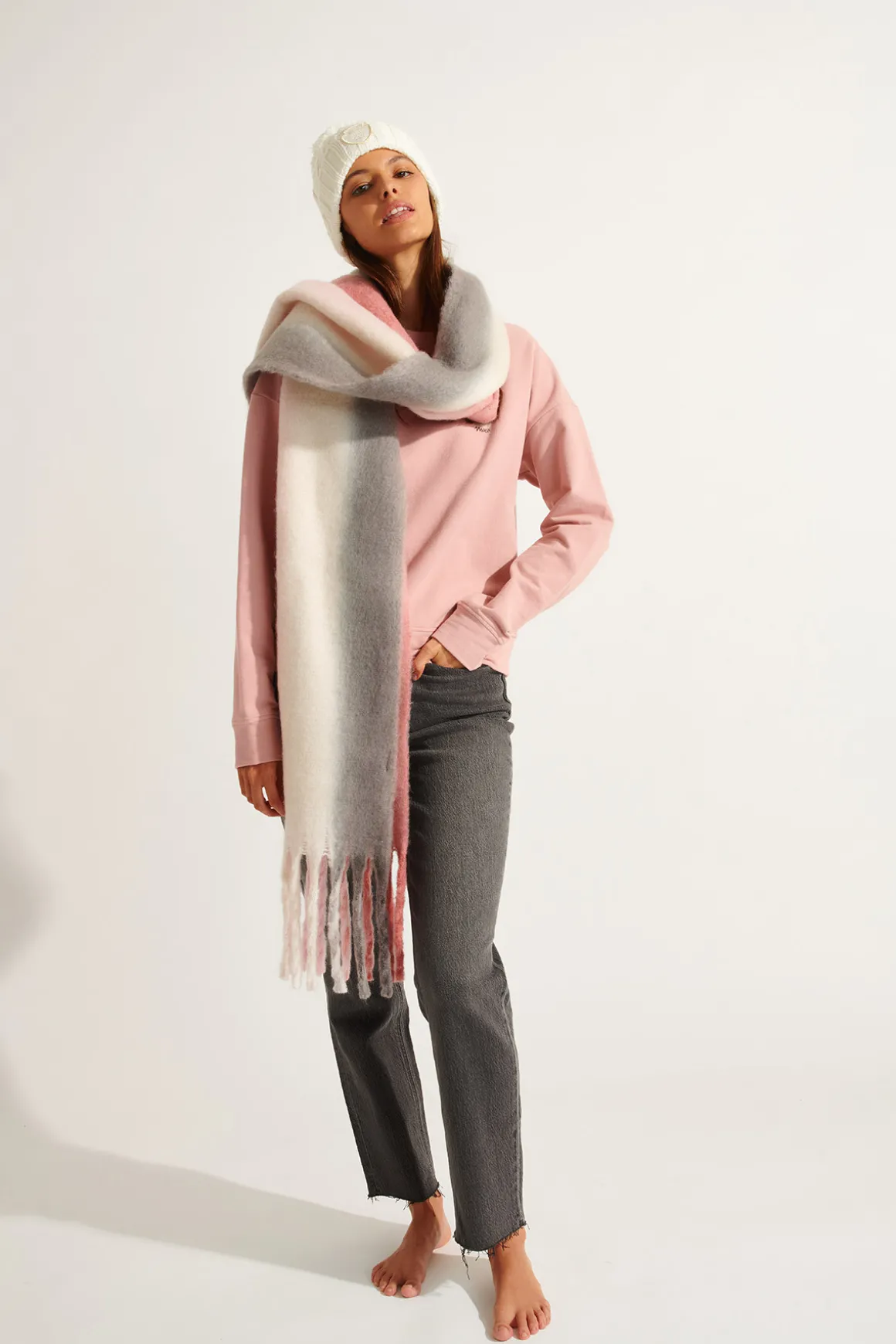 Echarpes et foulards Rose FELLOWS TRESCOT