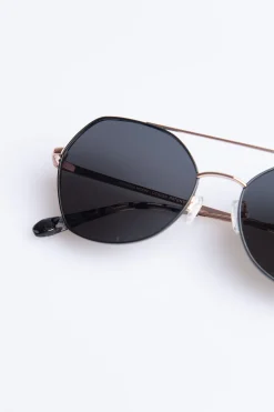 LUNETTES Noir Lunettes de soleil papillonnante - BM210P02