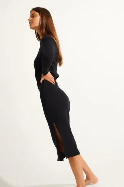 Robe Noir ANGELA GINGER